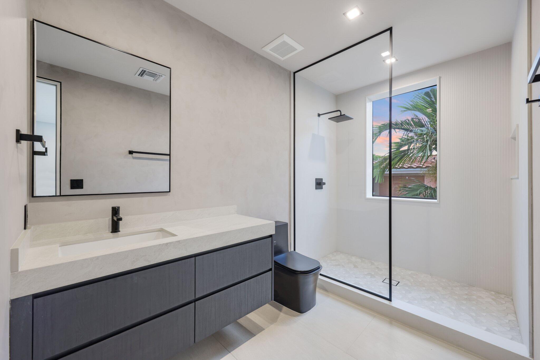 2825 NE 27th St Fort Lauderdale, FL 33306