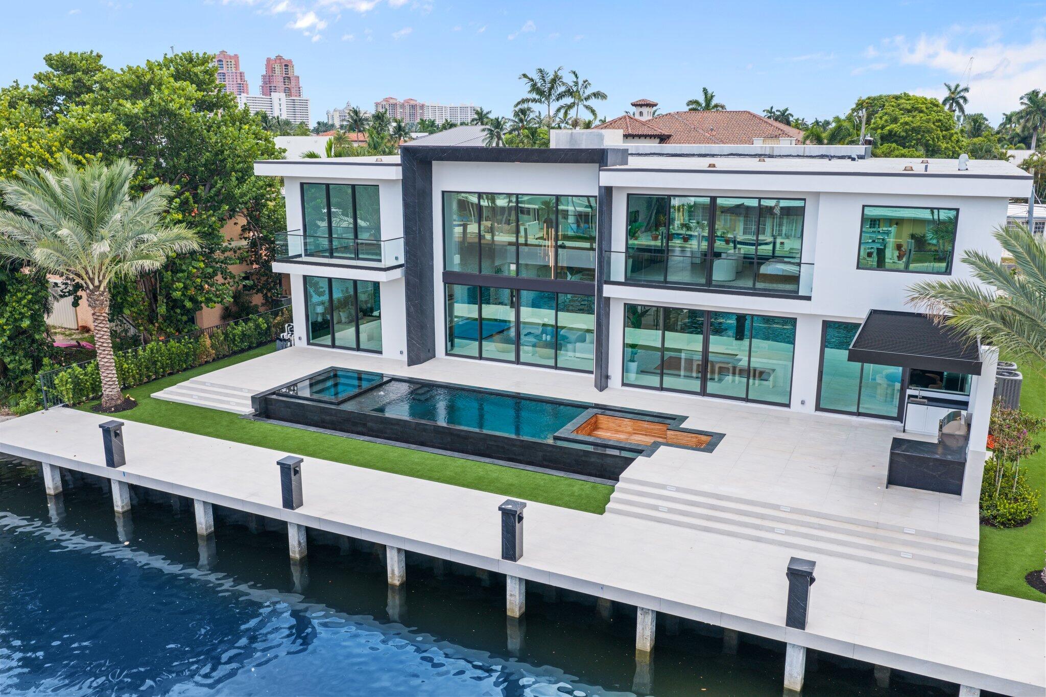 2825 NE 27th St Fort Lauderdale, FL 33306