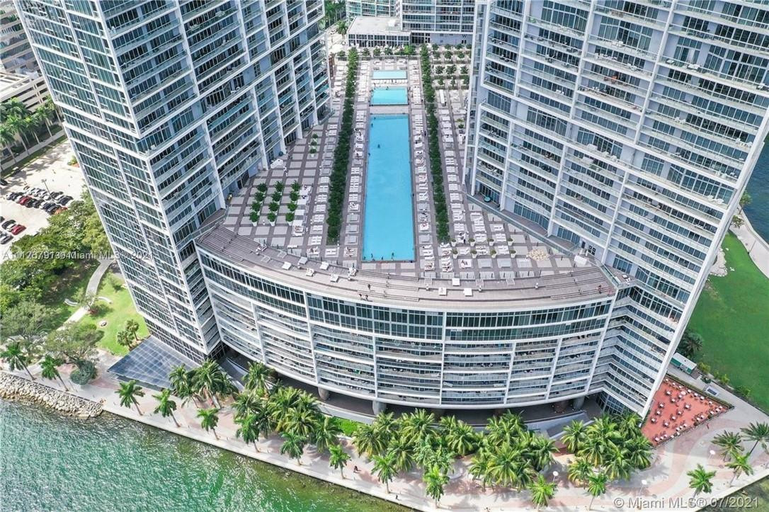 465 Brickell Ave #1806