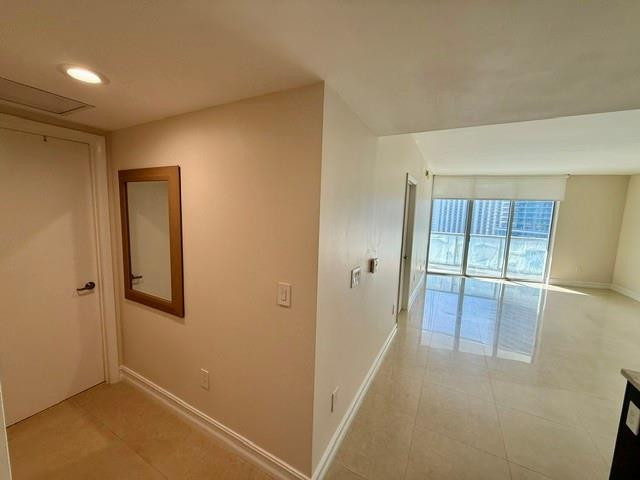 image Icon Brickell I36