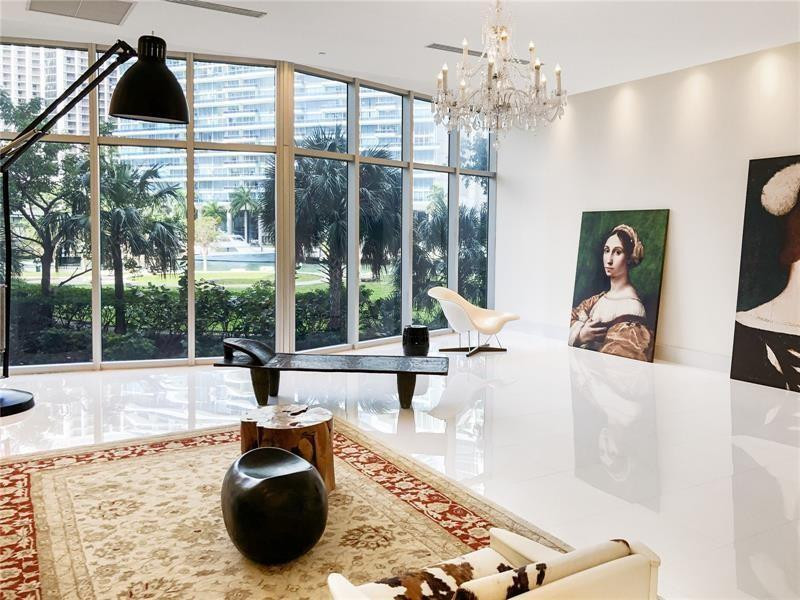 image Icon Brickell I42