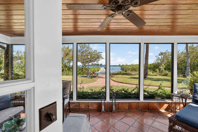 1935 Quay Dock Rd Vero Beach, FL 32967