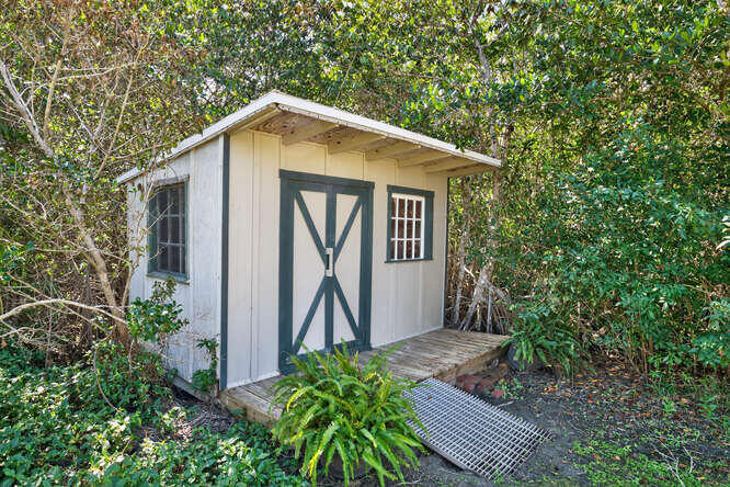 1935 Quay Dock Rd Vero Beach, FL 32967