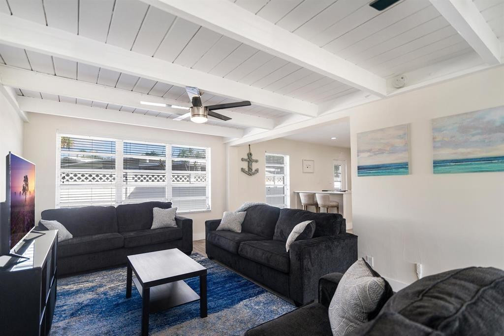 2501 NE 12th St Pompano Beach, FL 33062