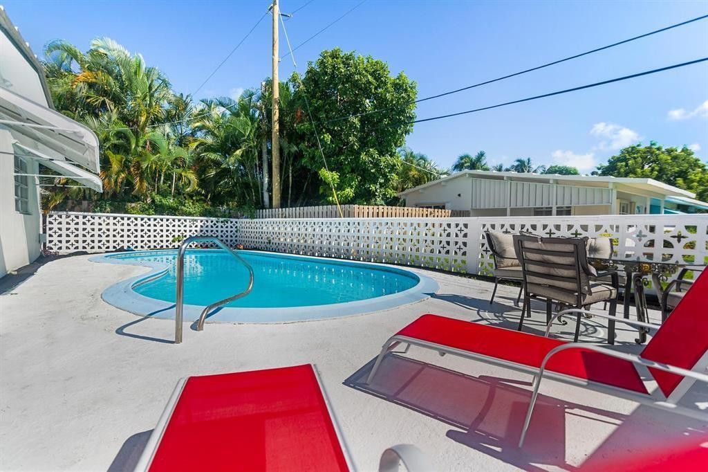 2501 NE 12th St Pompano Beach, FL 33062
