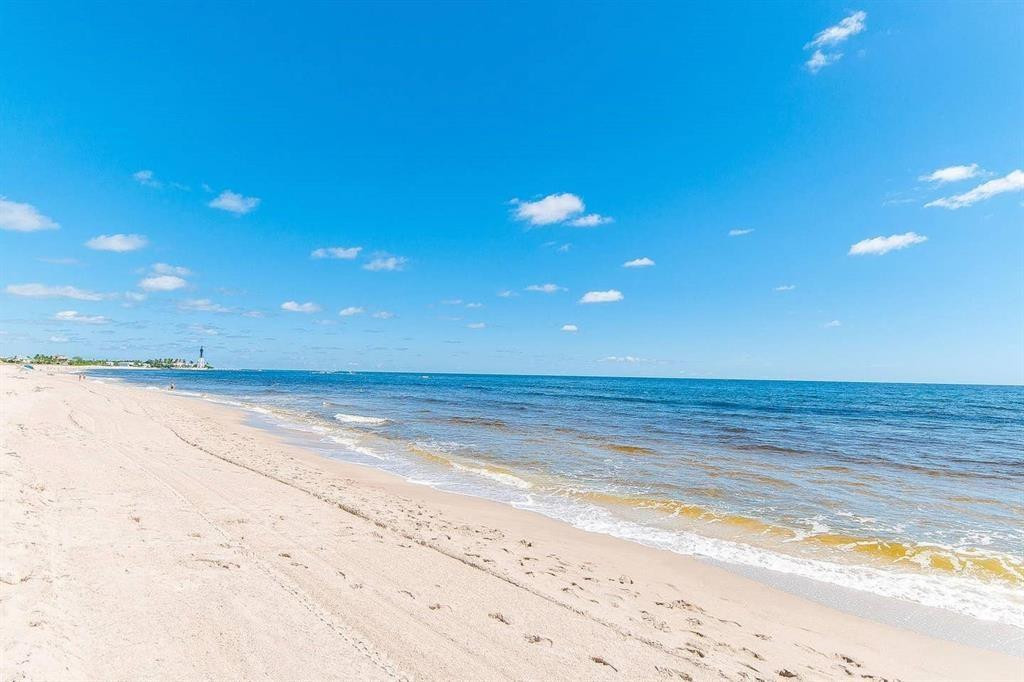 2501 NE 12th St Pompano Beach, FL 33062