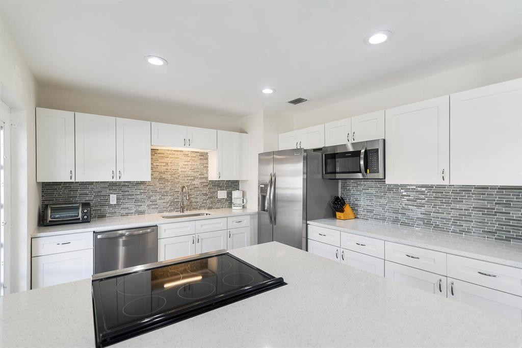 2501 NE 12th St Pompano Beach, FL 33062
