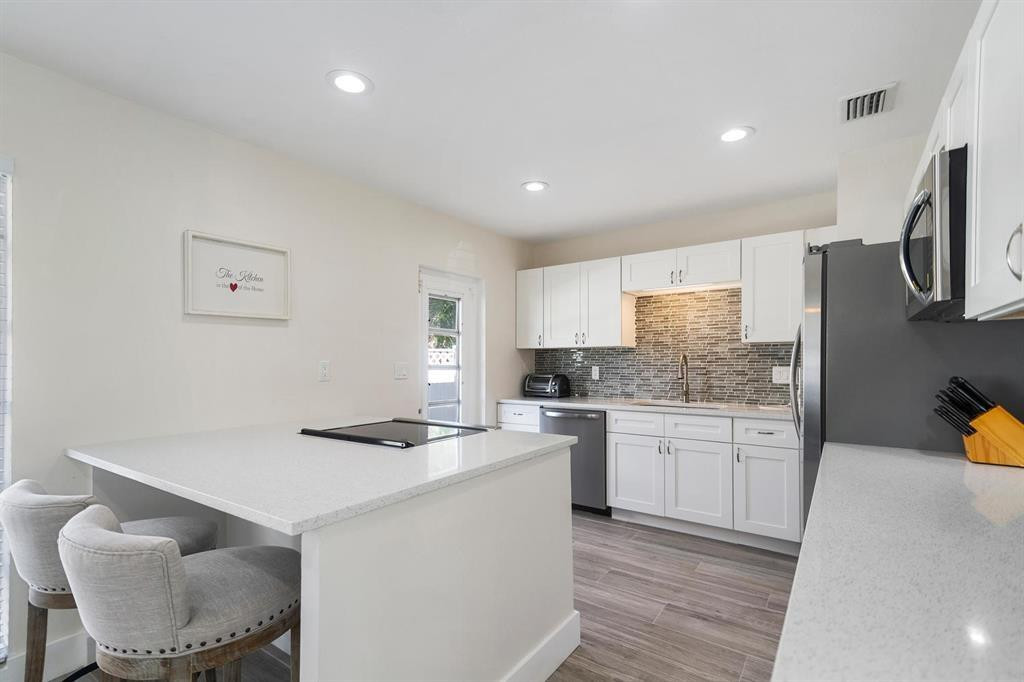 2501 NE 12th St Pompano Beach, FL 33062
