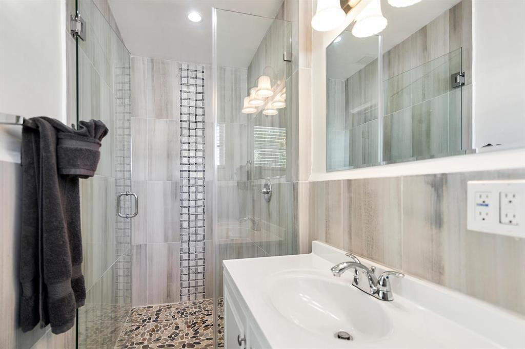 2501 NE 12th St Pompano Beach, FL 33062