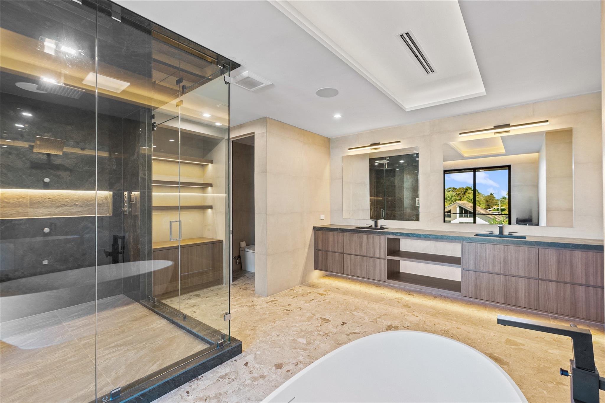 2441 NE 48th Ct Lighthouse Point, FL 33064