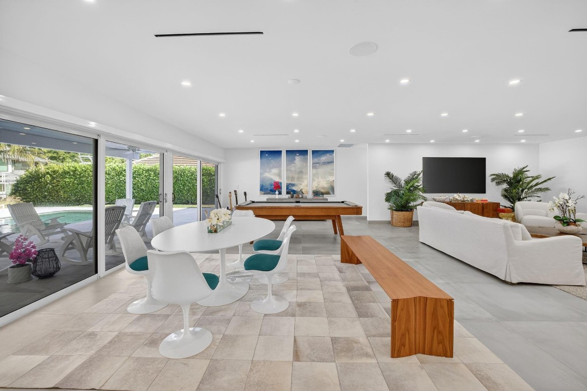 41 S Compass Fort Lauderdale, FL 33308