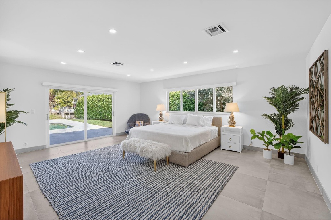 41 S Compass Fort Lauderdale, FL 33308