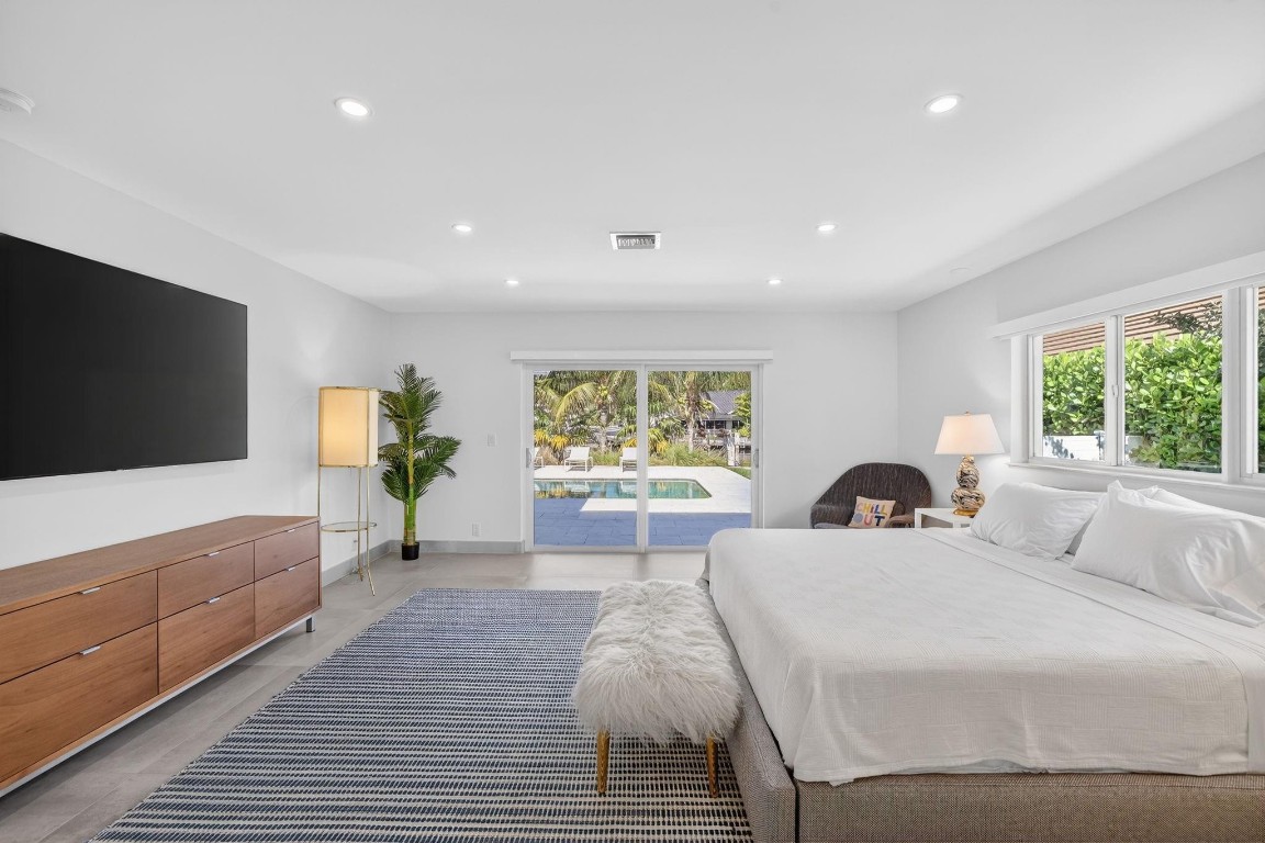 41 S Compass Fort Lauderdale, FL 33308