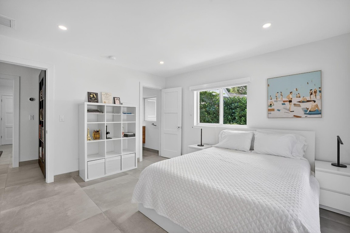 41 S Compass Fort Lauderdale, FL 33308