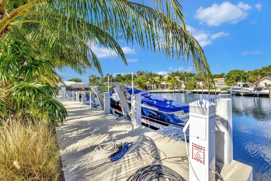 41 S Compass Fort Lauderdale, FL 33308