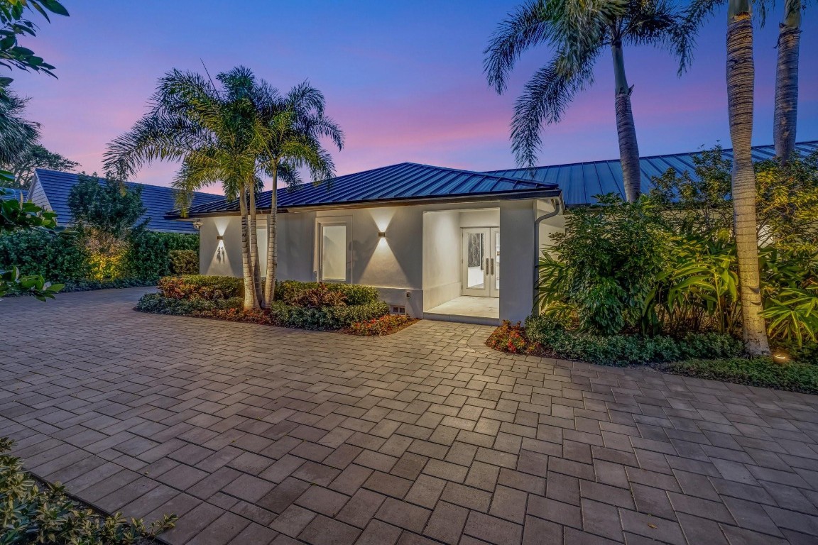 41 S Compass Fort Lauderdale, FL 33308