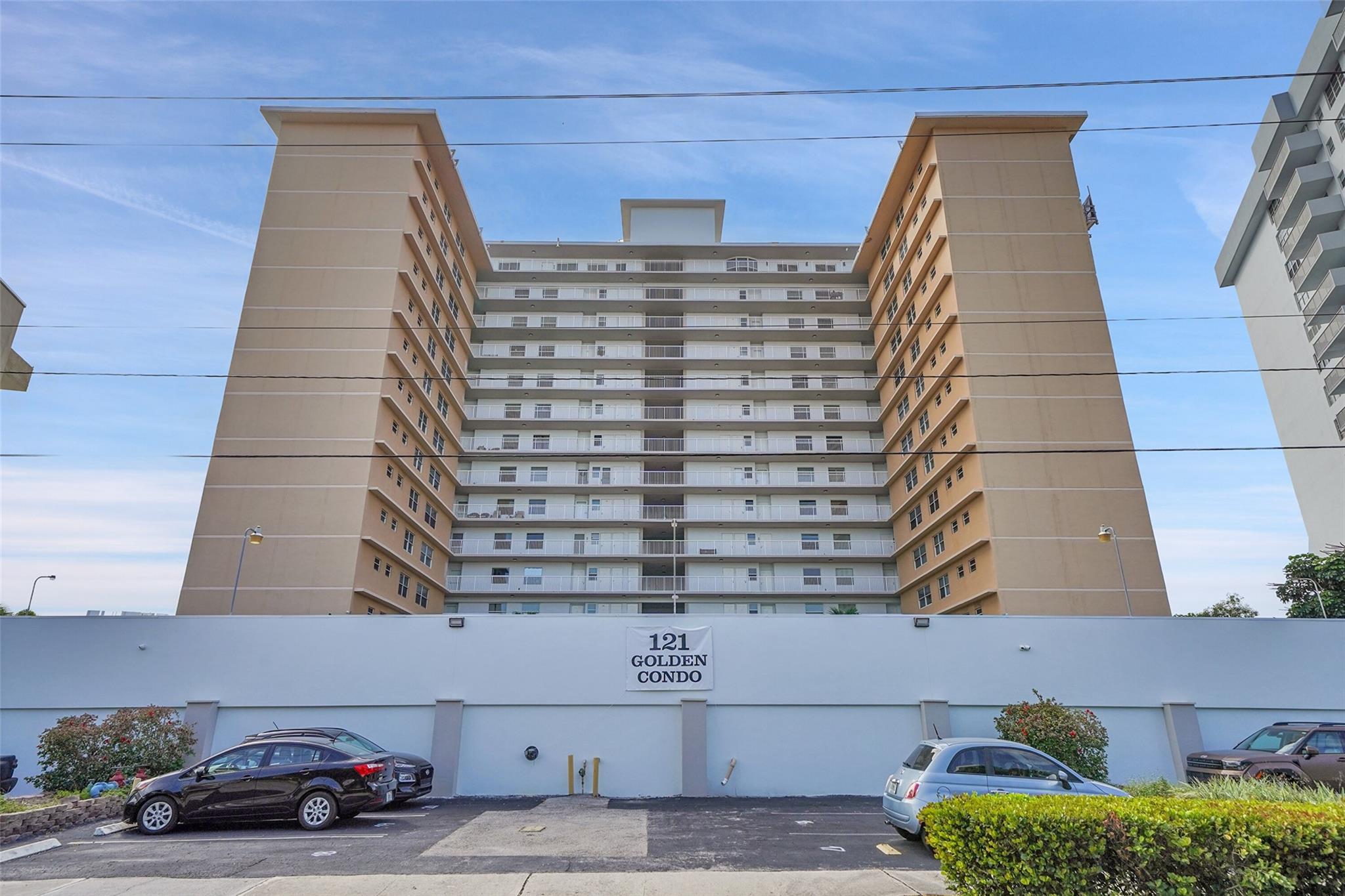121 Golden Isles Dr #507