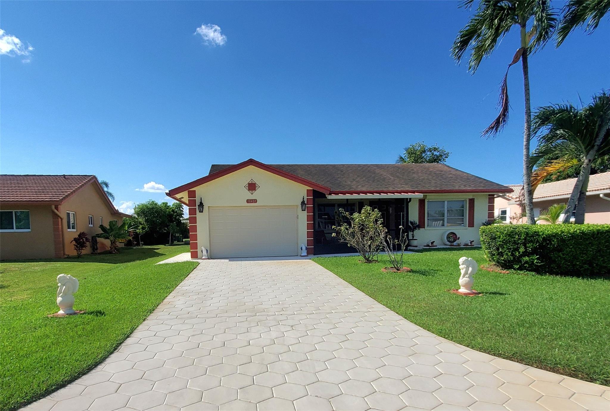 10407 NW 70th St
