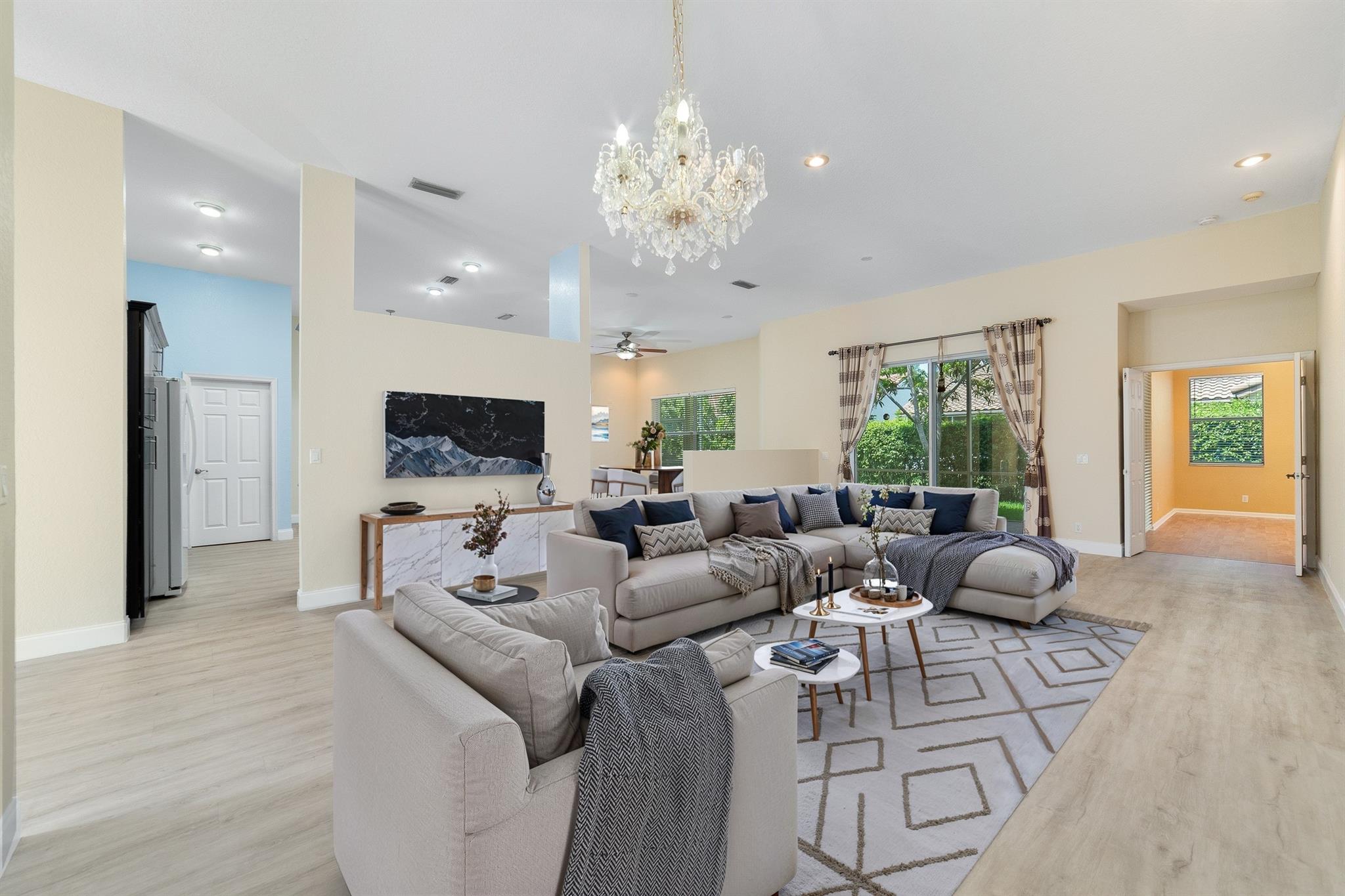 5352 NW 57th Te