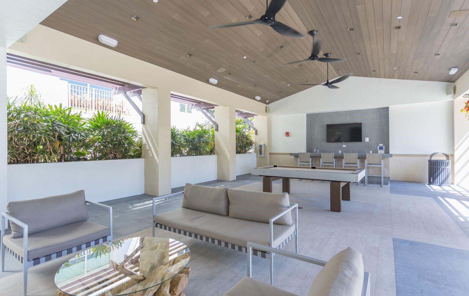 601 NE 39th St #205 Miami, FL 33137