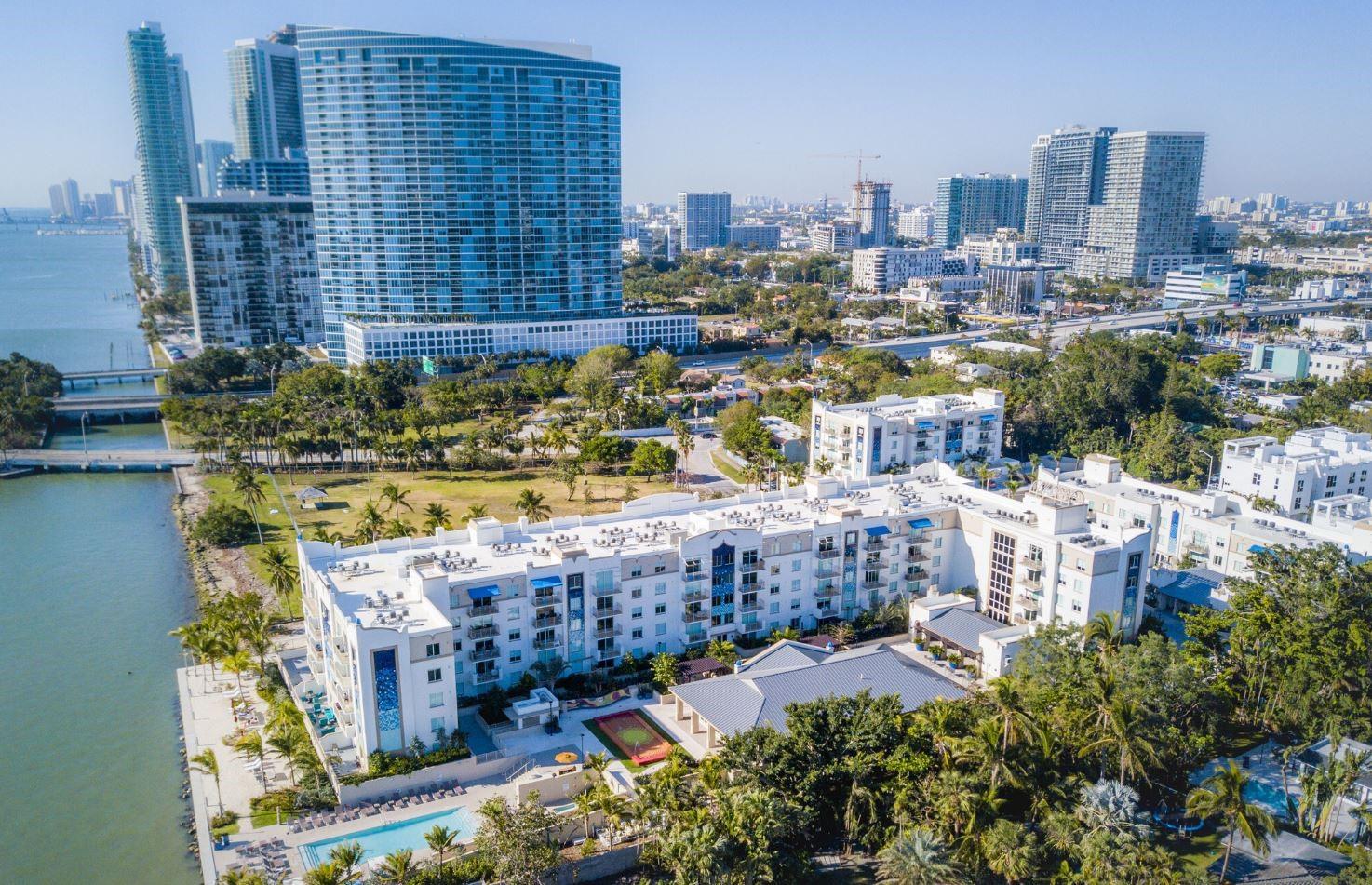 601 NE 39th St #205 Miami, FL 33137