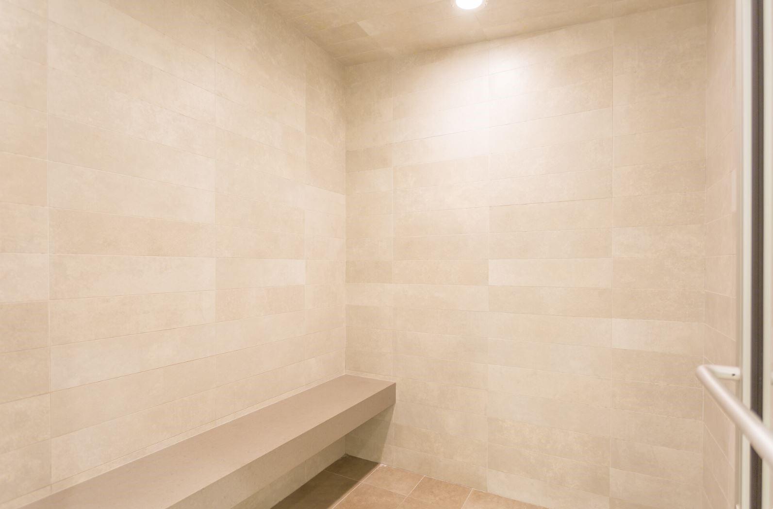 601 NE 39th St #205 Miami, FL 33137