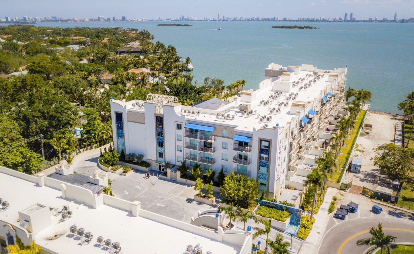 601 NE 39th St #205 Miami, FL 33137