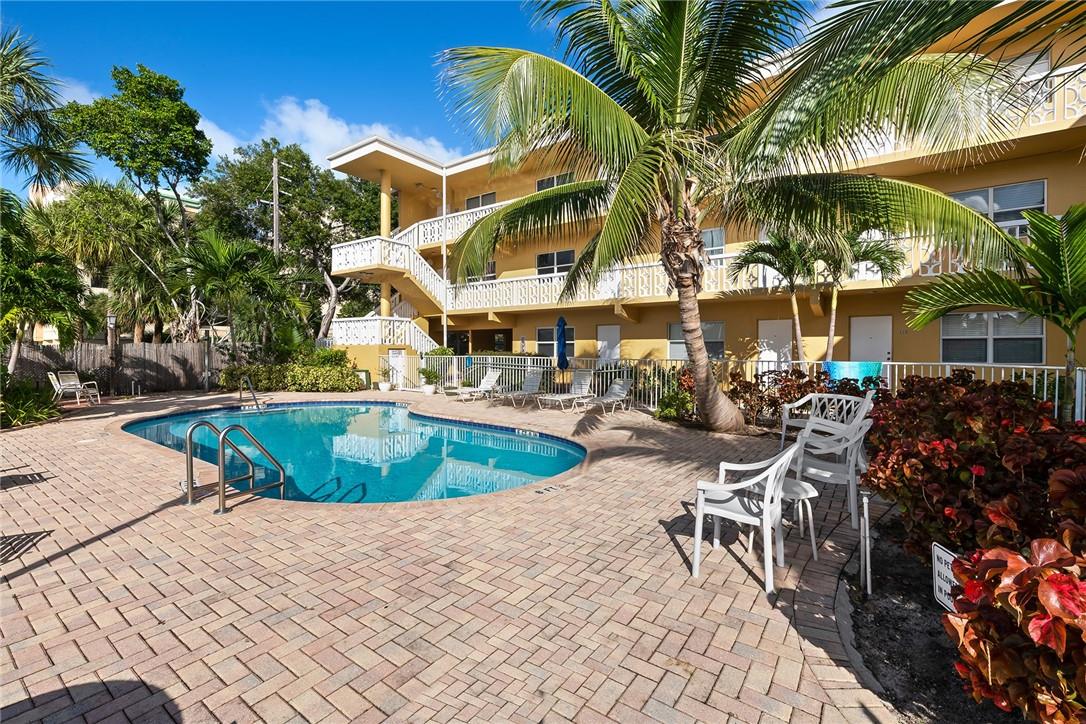 815 Middle Riv Dr #205