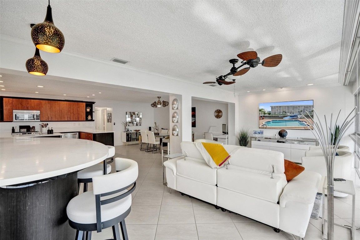 3090 NE 48th St #316 Fort Lauderdale, FL 33308