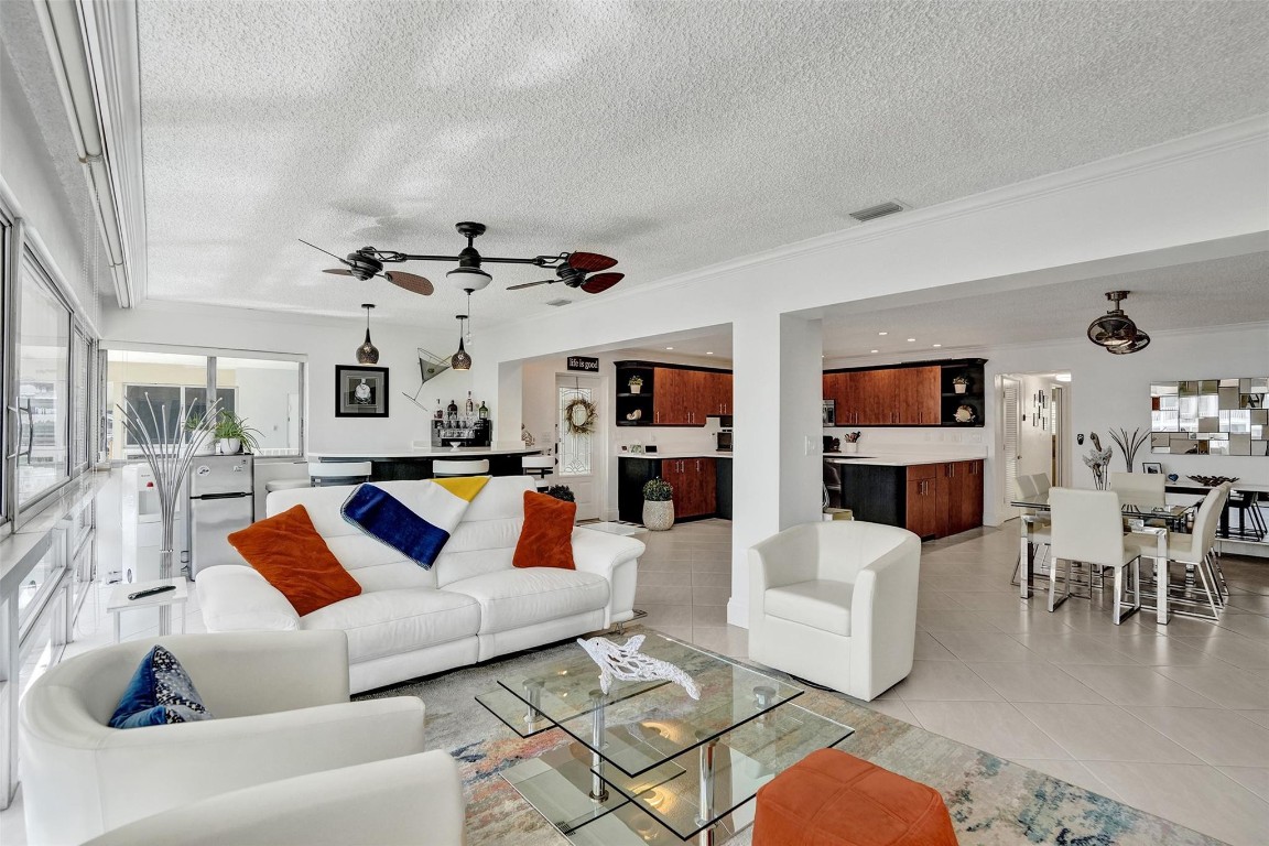 3090 NE 48th St #316 Fort Lauderdale, FL 33308