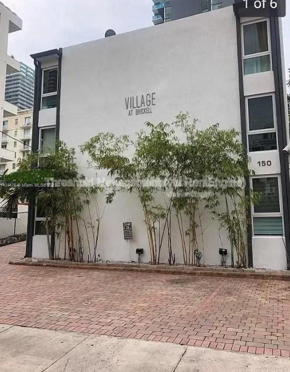 150 SW 10th St #2