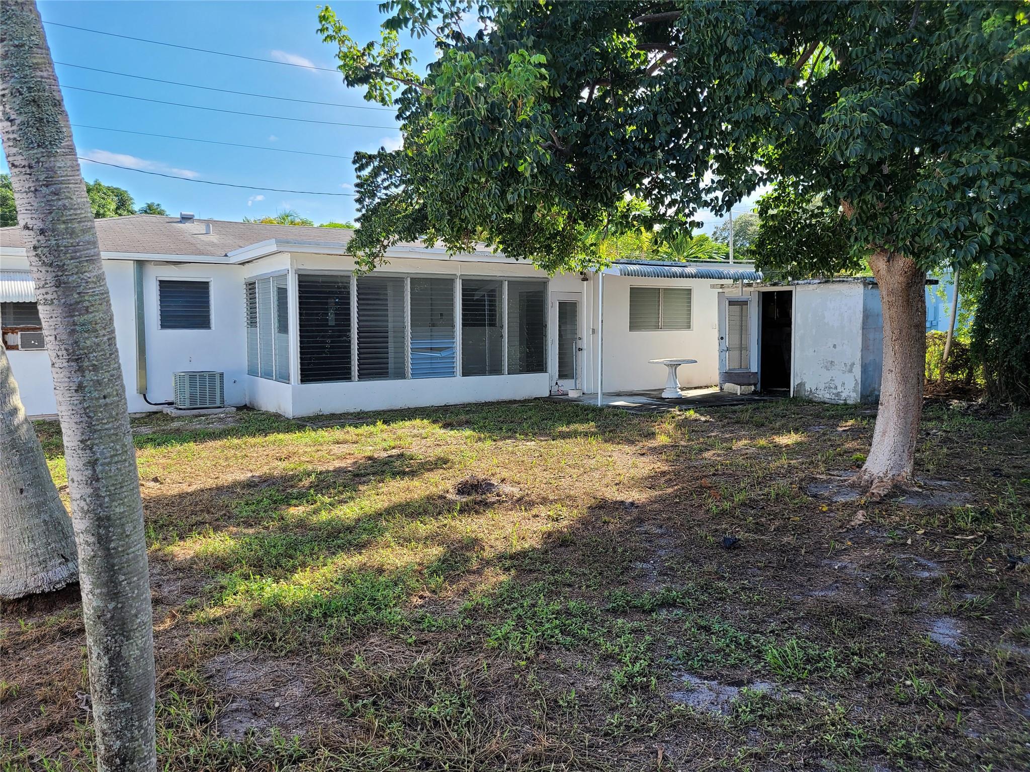 119 Se 10th St