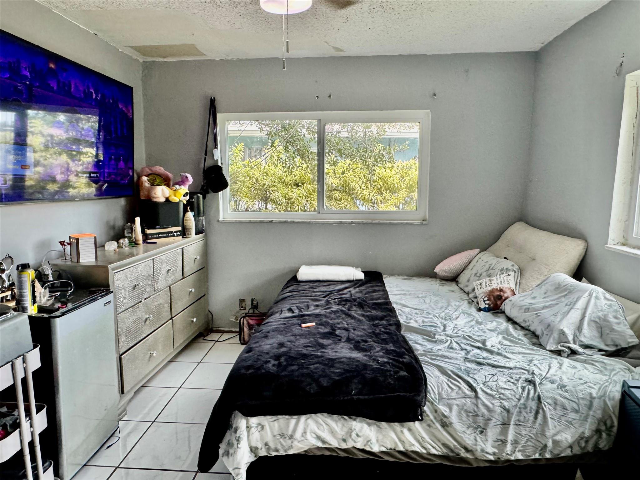 8212 NW 74th Ter Tamarac, FL 33321