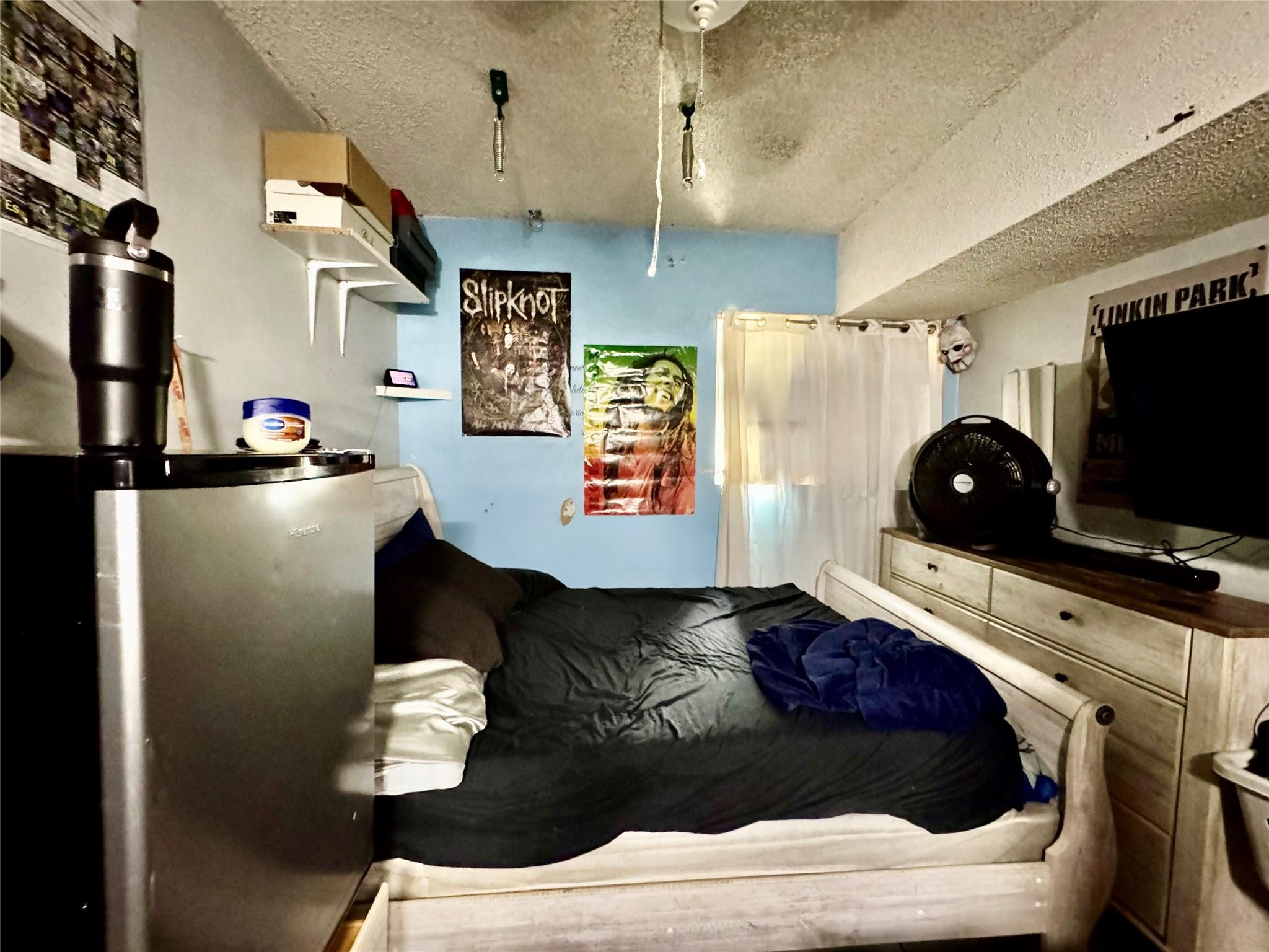 8212 NW 74th Ter Tamarac, FL 33321