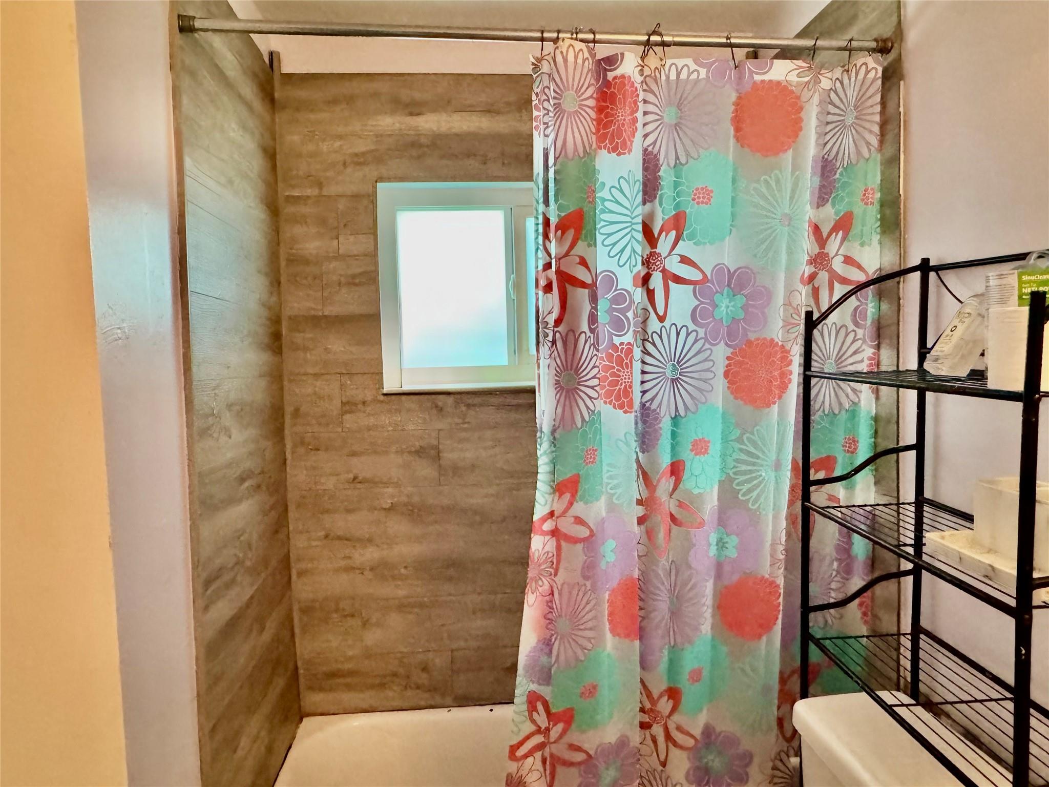 8212 NW 74th Ter Tamarac, FL 33321