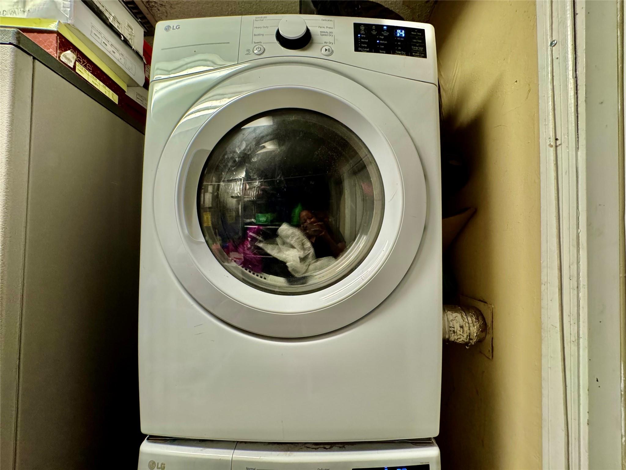 8212 NW 74th Ter Tamarac, FL 33321