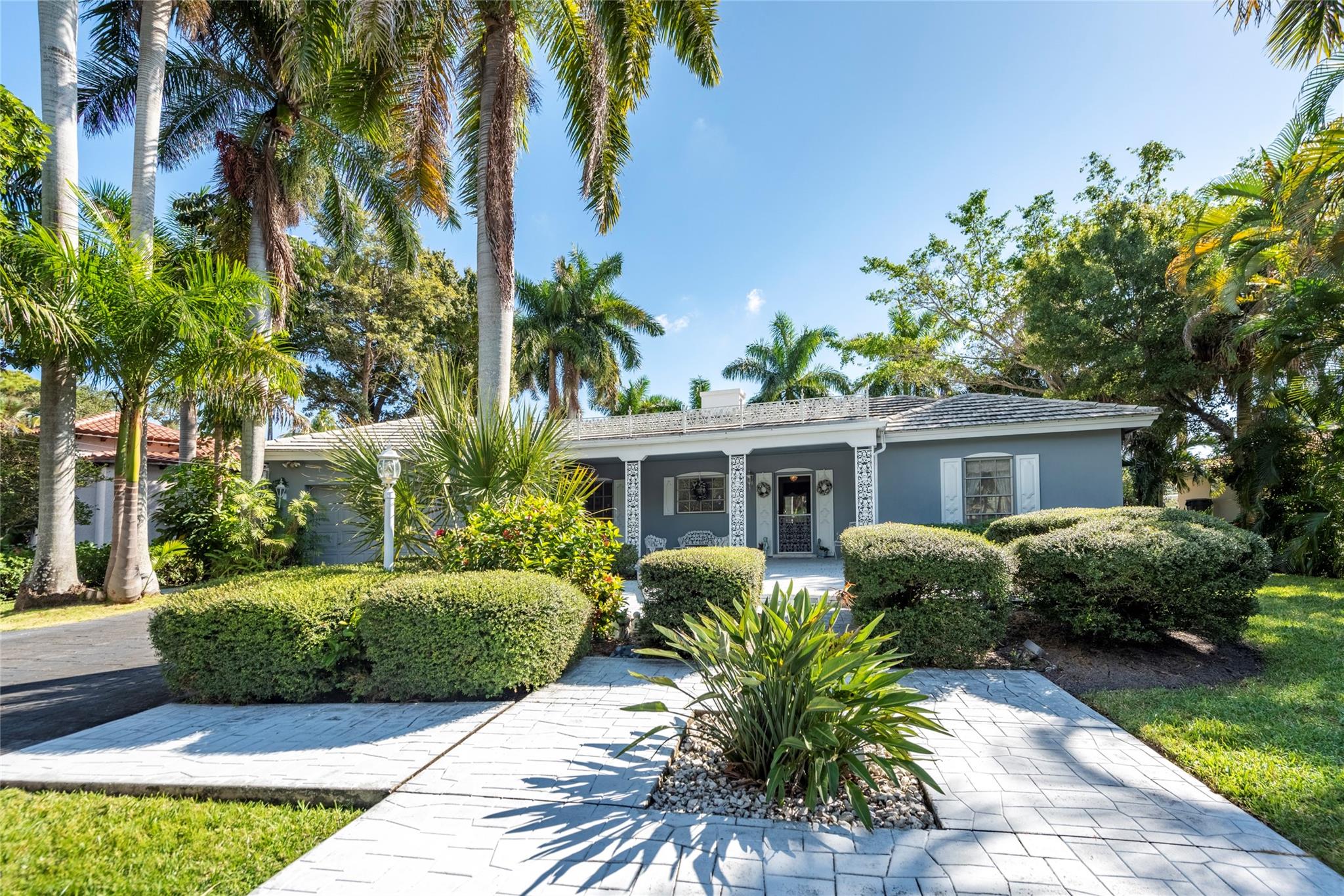 1260 SW 14th Ave Fort Lauderdale, FL 33312