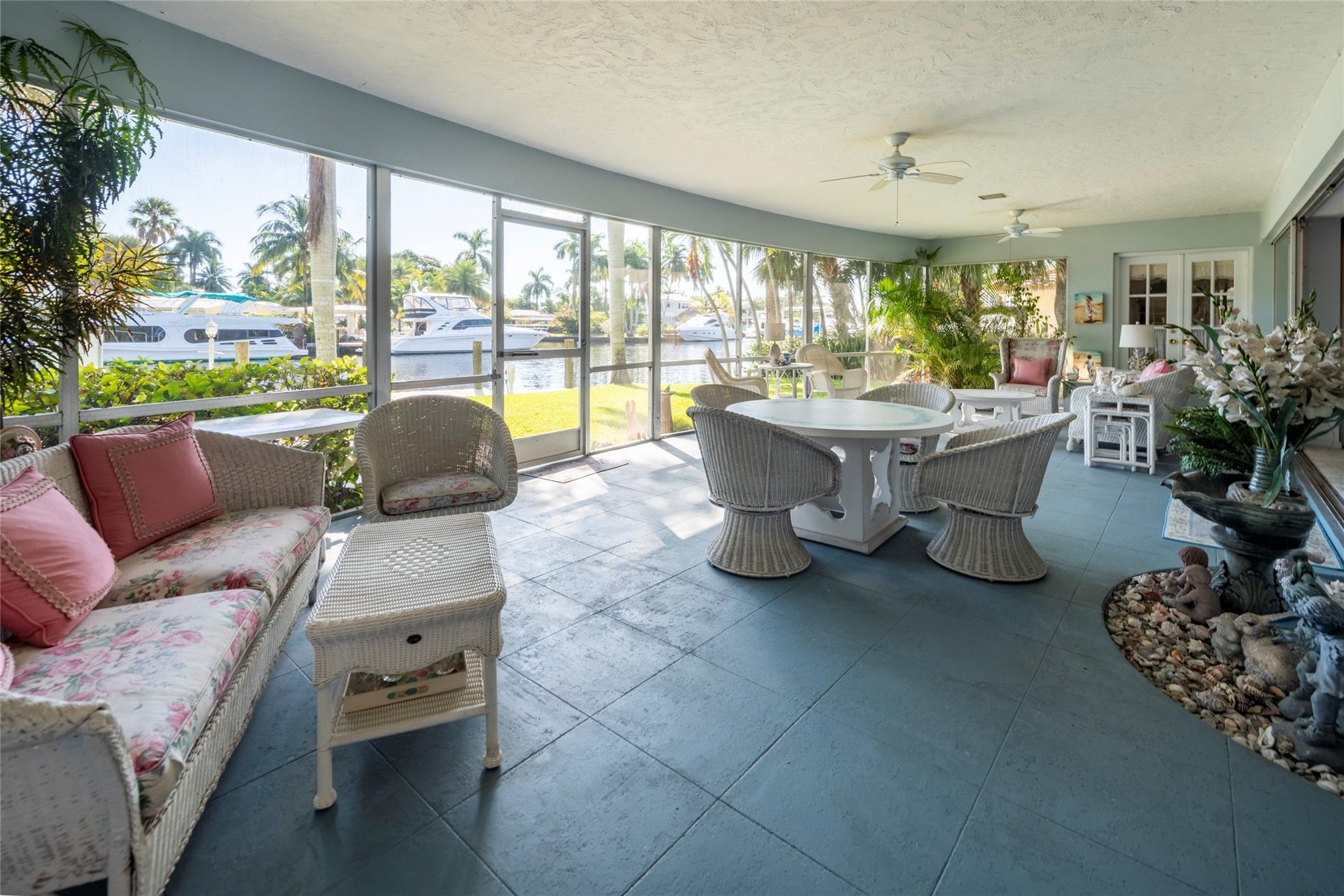 1260 SW 14th Ave Fort Lauderdale, FL 33312