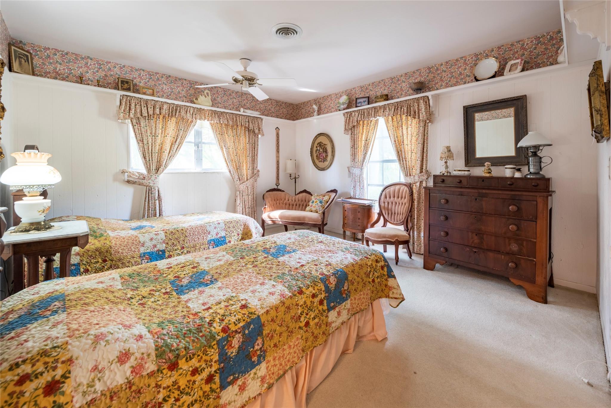 1260 SW 14th Ave Fort Lauderdale, FL 33312