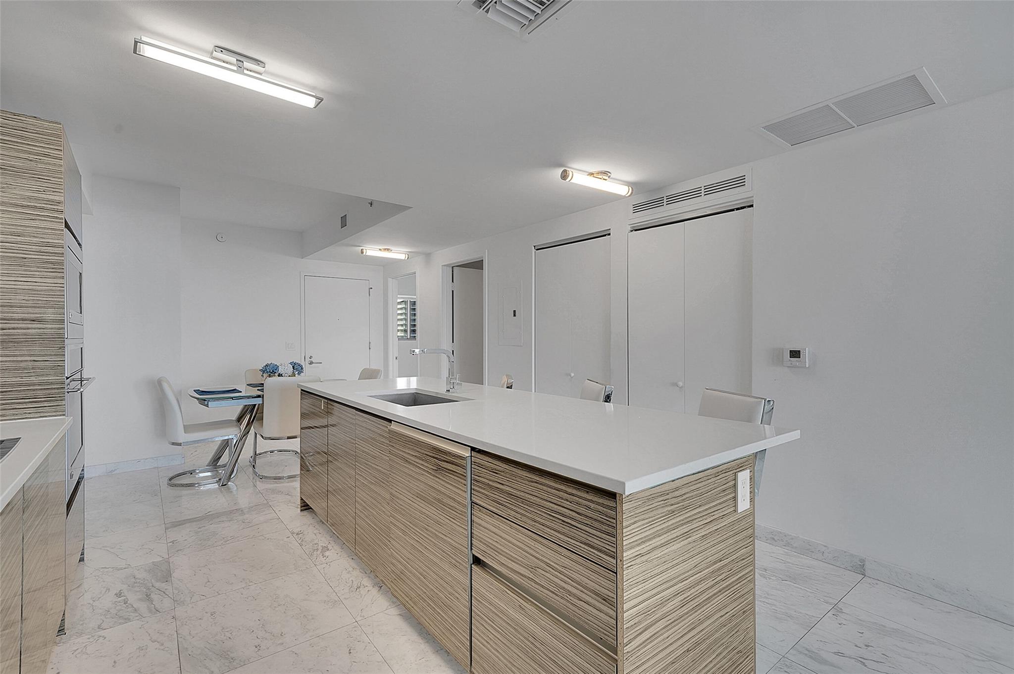 460 NE 28th St #3407 Miami, FL 33137