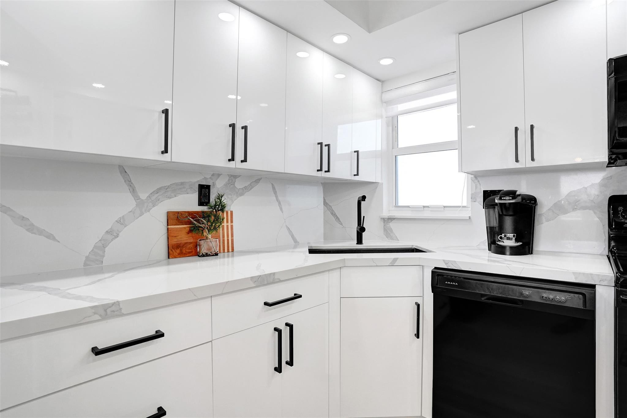 8900 Washington Blvd #PH11 Hollywood, FL 33025