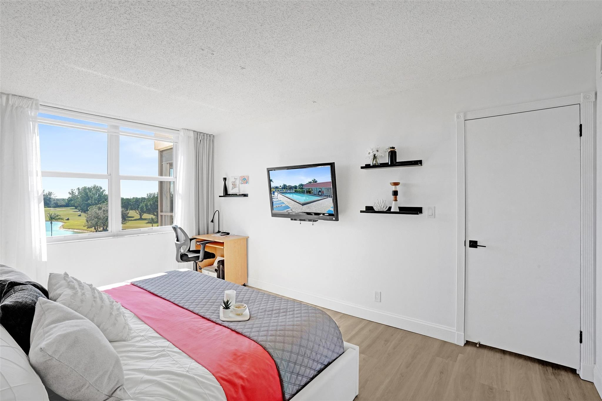 8900 Washington Blvd #PH11 Hollywood, FL 33025