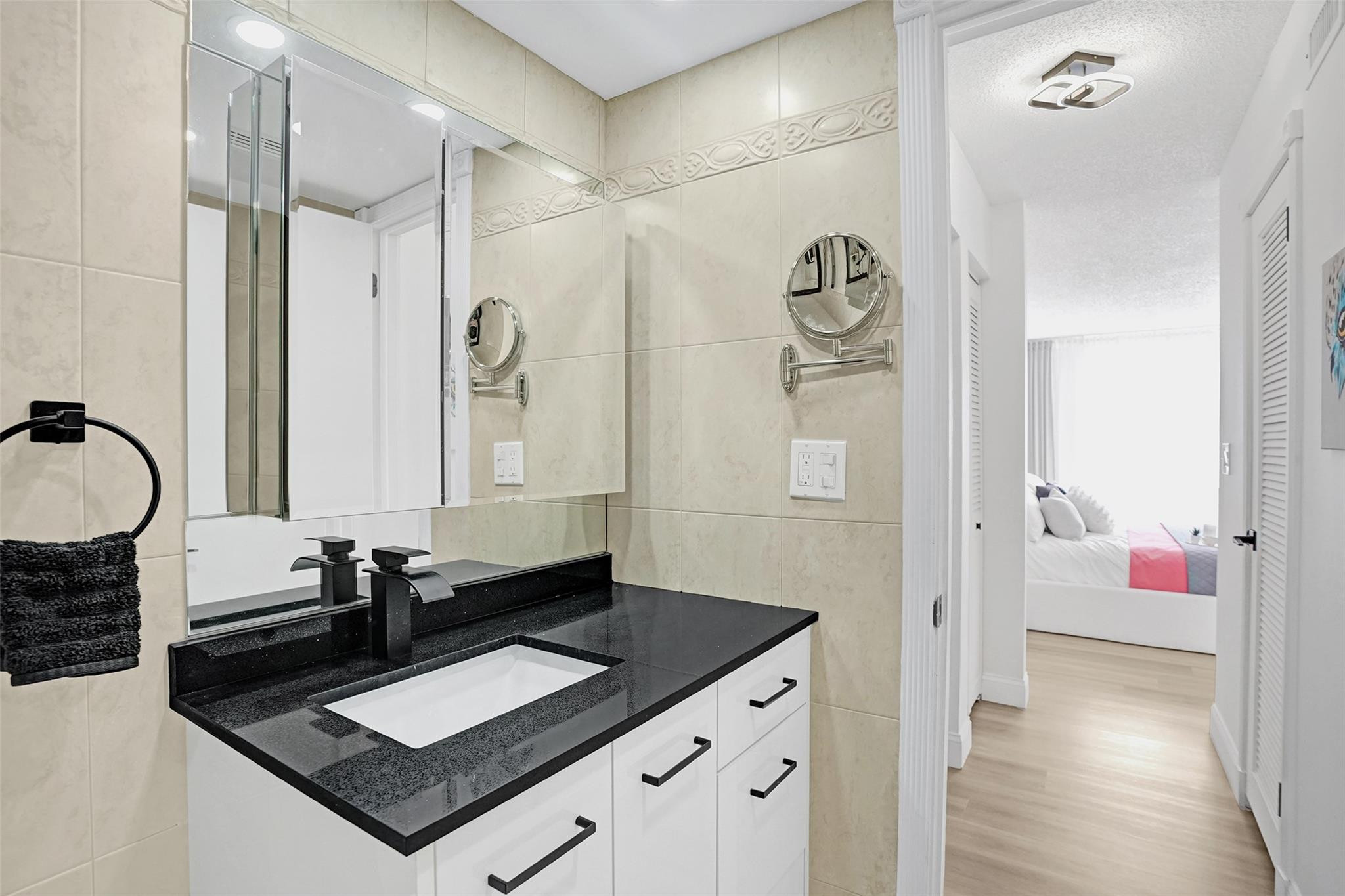 8900 Washington Blvd #PH11 Hollywood, FL 33025