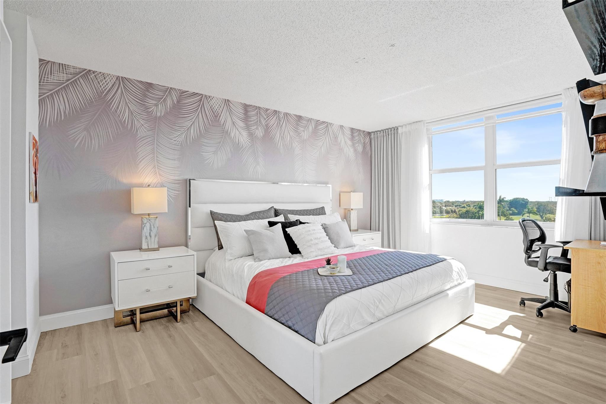 8900 Washington Blvd #PH11 Hollywood, FL 33025