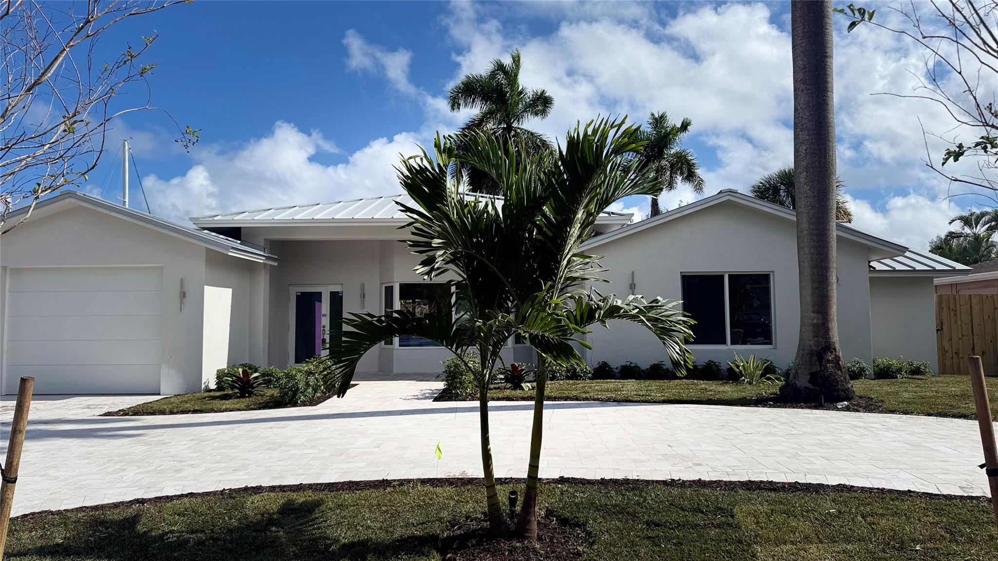 1240 NE 27th Way Pompano Beach, FL 33062