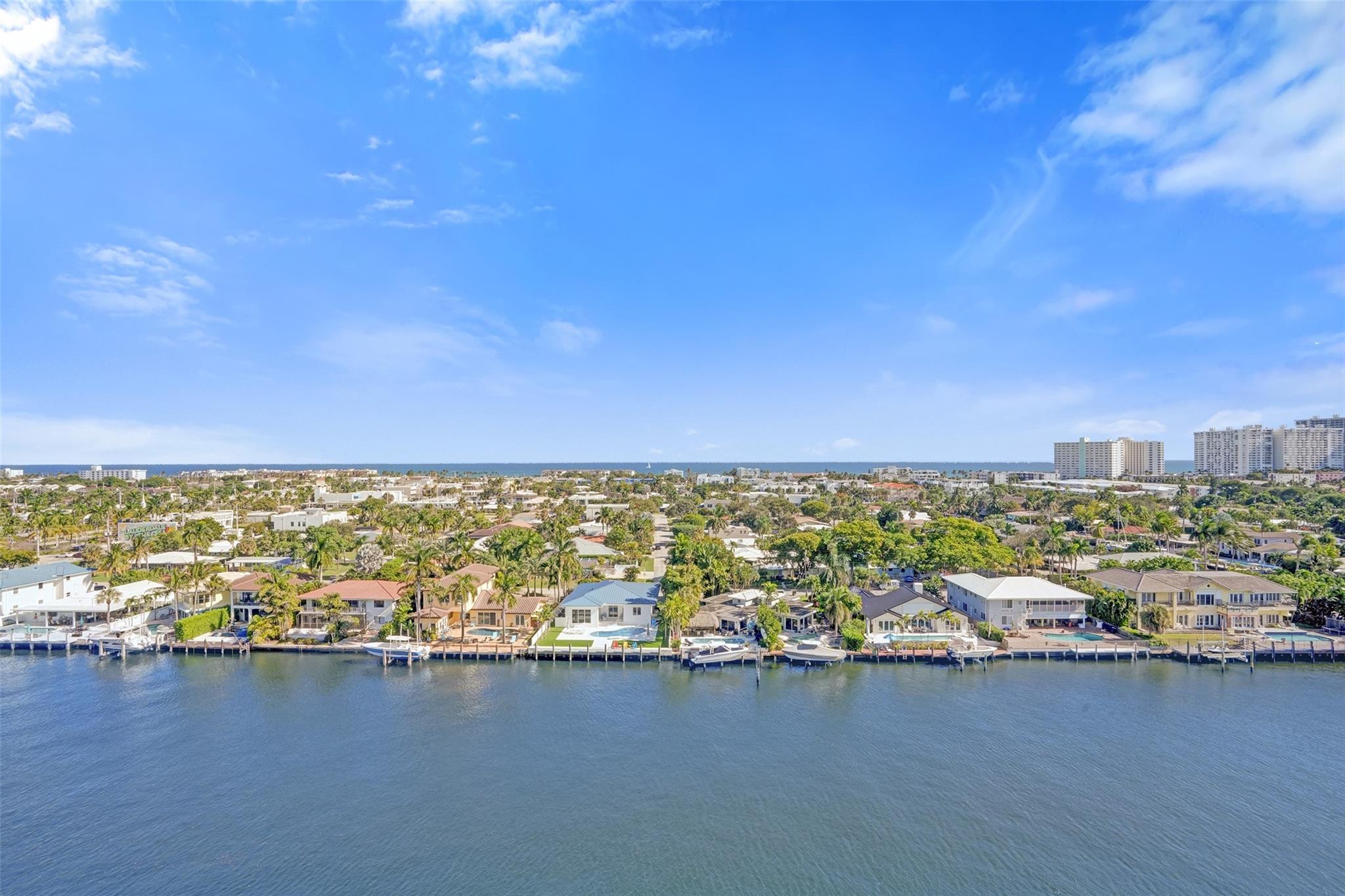 3100 NE 48th St #PH14