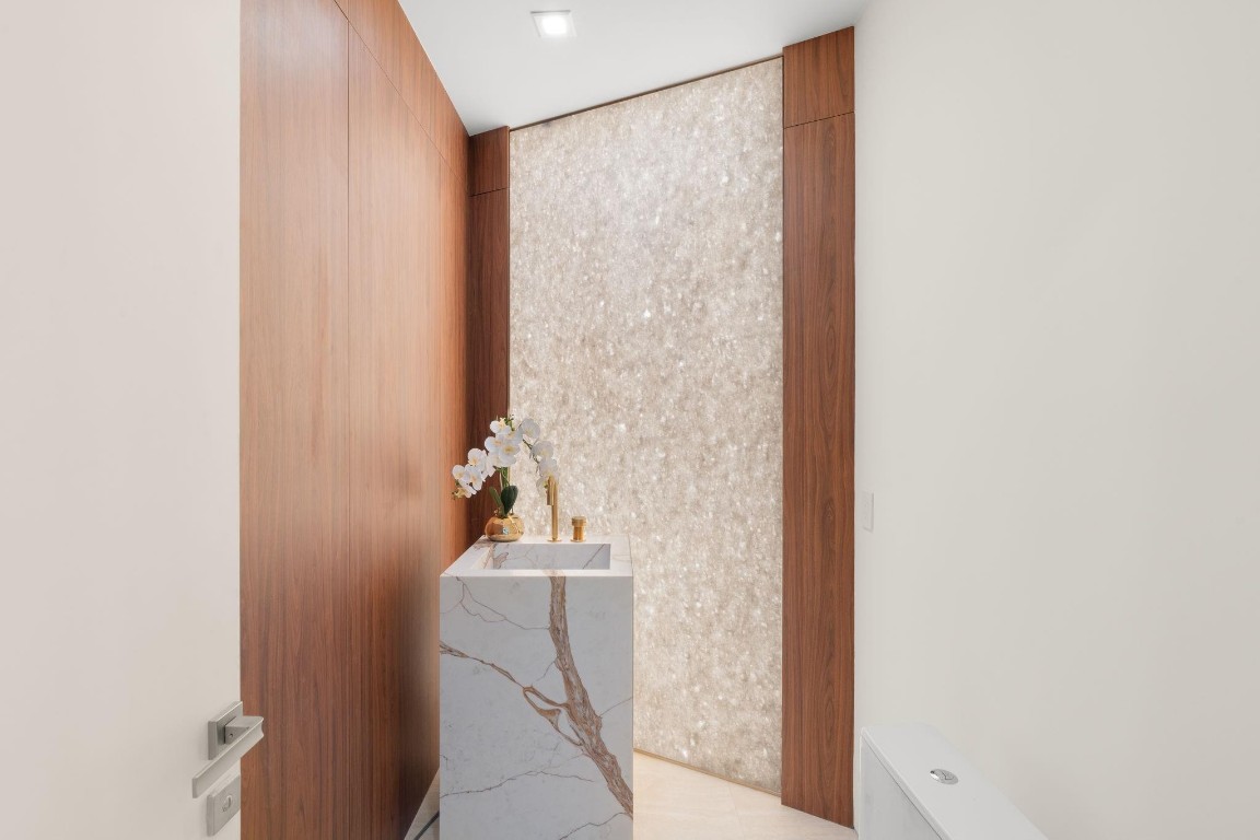 2035 Intracoastal Fort Lauderdale, FL 33305