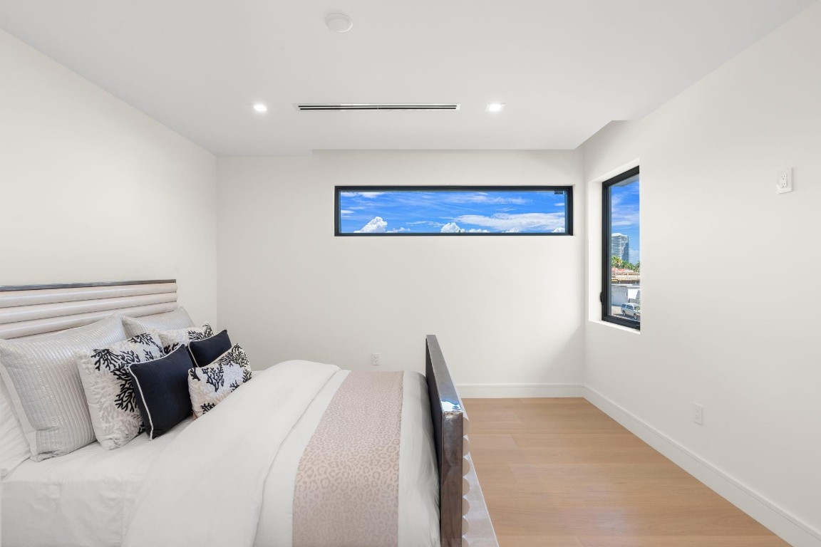 2035 Intracoastal Fort Lauderdale, FL 33305