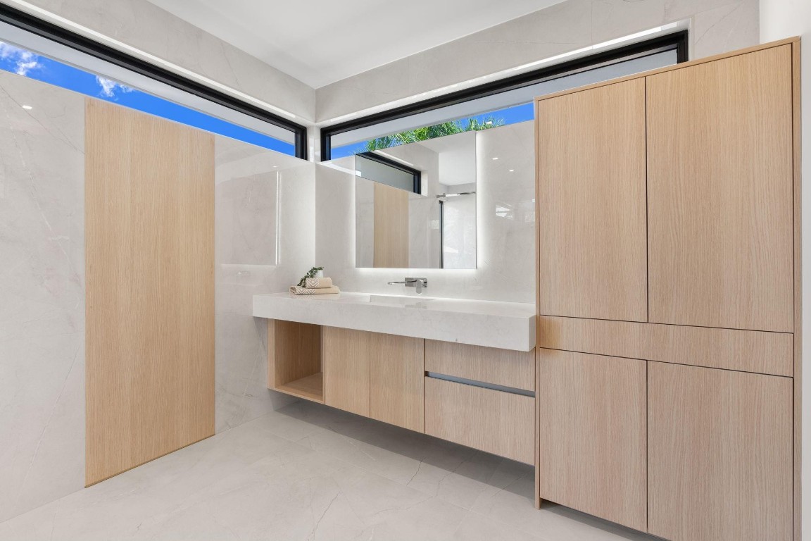 2035 Intracoastal Fort Lauderdale, FL 33305