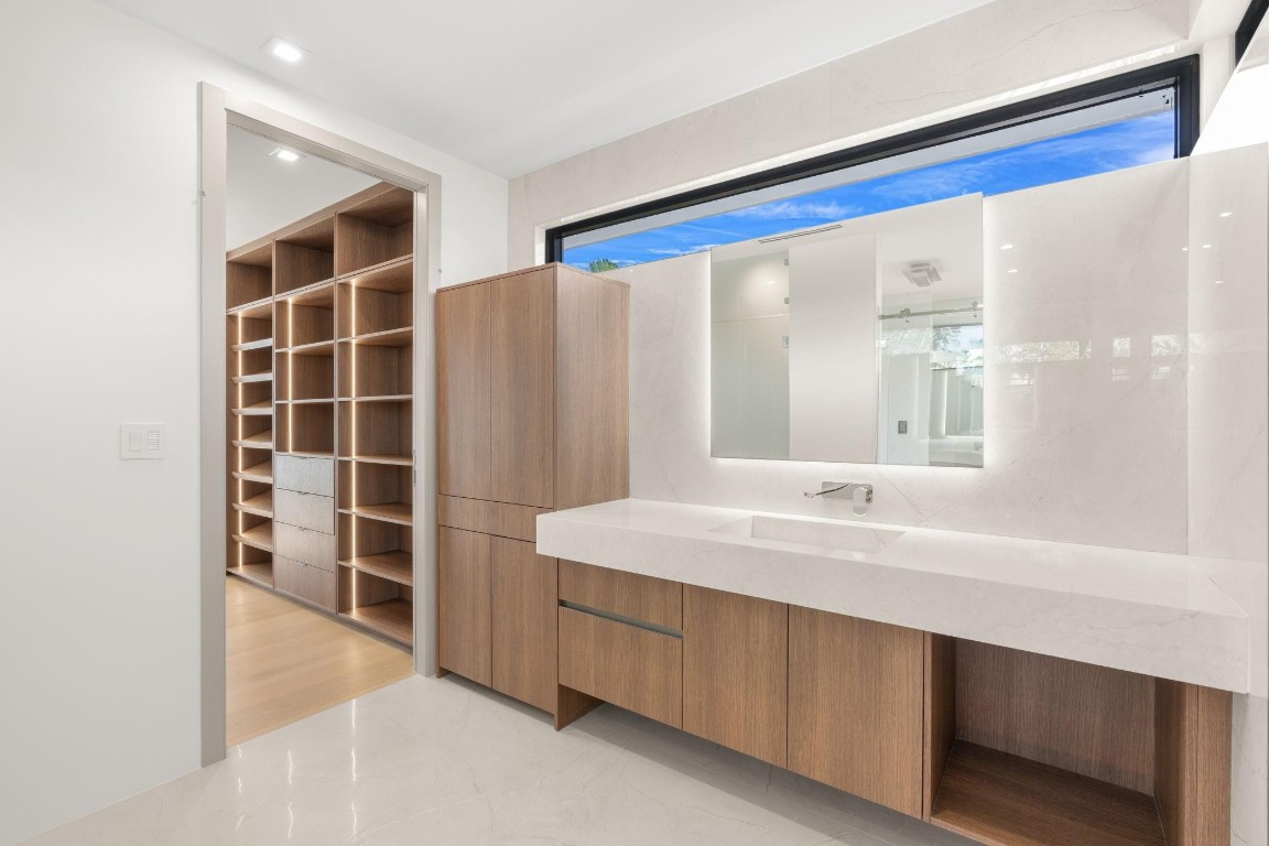 2035 Intracoastal Fort Lauderdale, FL 33305